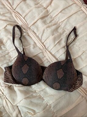 SKIMS Snakeskin Bra